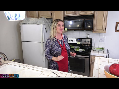 ❤️ Stepmom milking him in the kitchen before his date ❤❌ Porn video at us ️❤
